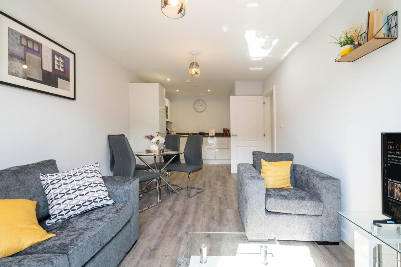 New Build - 2 Bed Snug Modern Apartment - Juliet Balcony - Roof Top Terrace - Digbeth, Birmingham City Centre - Free Netflix & Smart Tv Luaran gambar